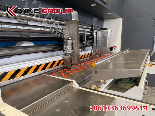 목록으로 만들어지는 자동적인 선단 Flexo 4 컬러 인쇄기 Slotter Diecutter 기계 ISO 세륨